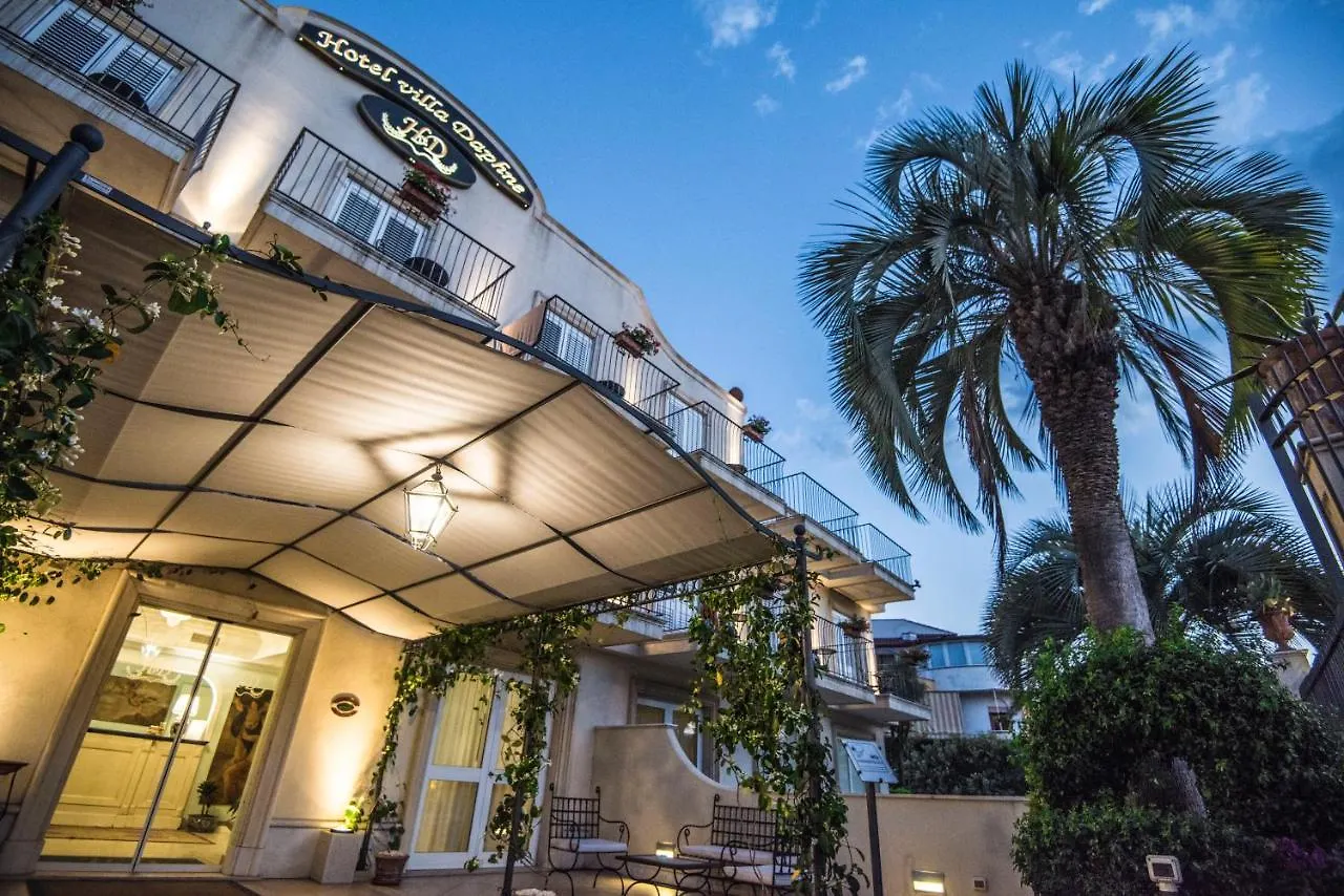 **** Hotel Villa Daphne Giardini Naxos Italy