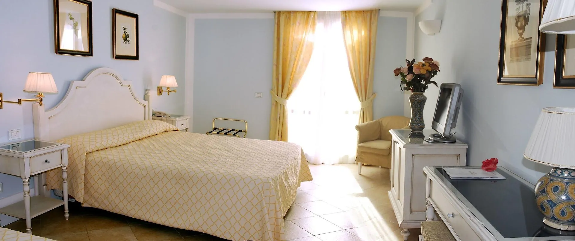 Villa Daphne Giardini Naxos Hotel