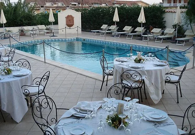 Villa Daphne Giardini Naxos Hotel