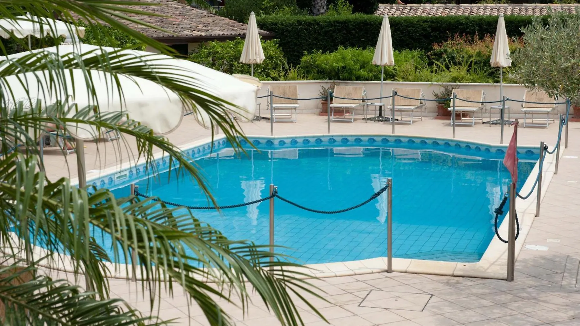 Villa Daphne Giardini Naxos 4*,