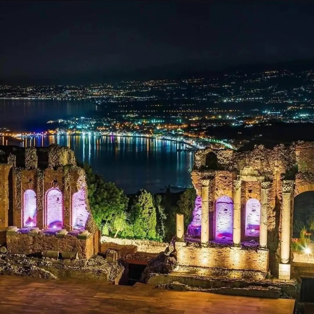 Villa Daphne Giardini-Naxos