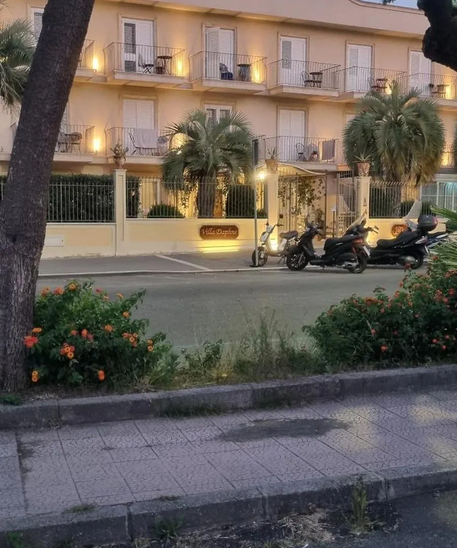 Hotel Villa Daphne Giardini-Naxos