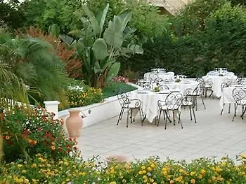 **** Hotel Villa Daphne Giardini Naxos Italy