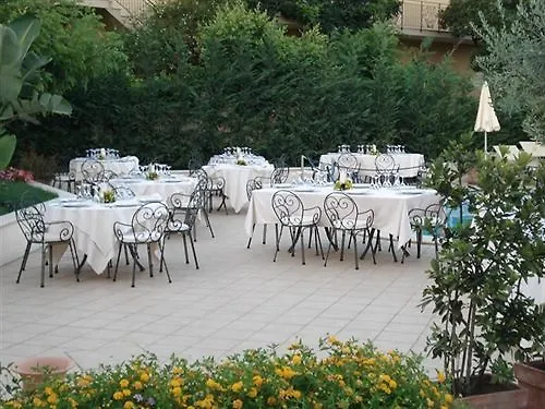 Villa Daphne Giardini Naxos Hotel