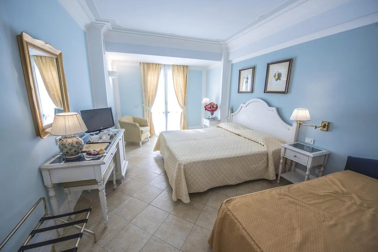 Villa Daphne Giardini Naxos