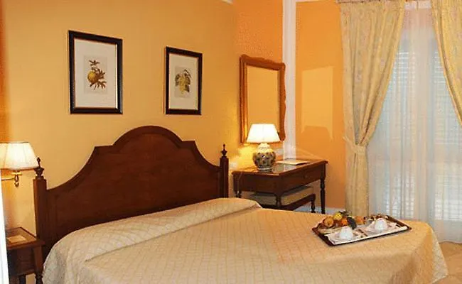 Hotel Villa Daphne Giardini Naxos